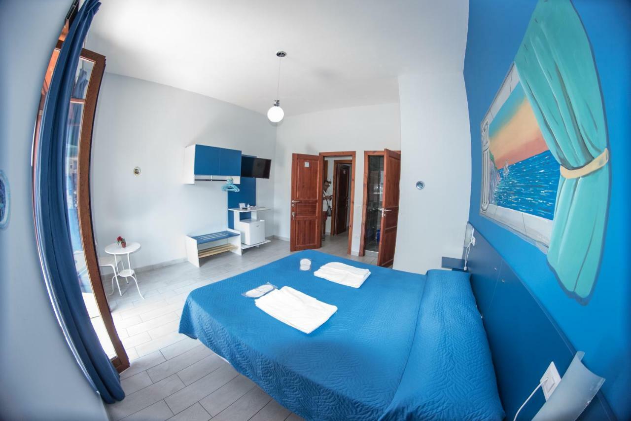 نابولي B&B Le Isole المظهر الخارجي الصورة
